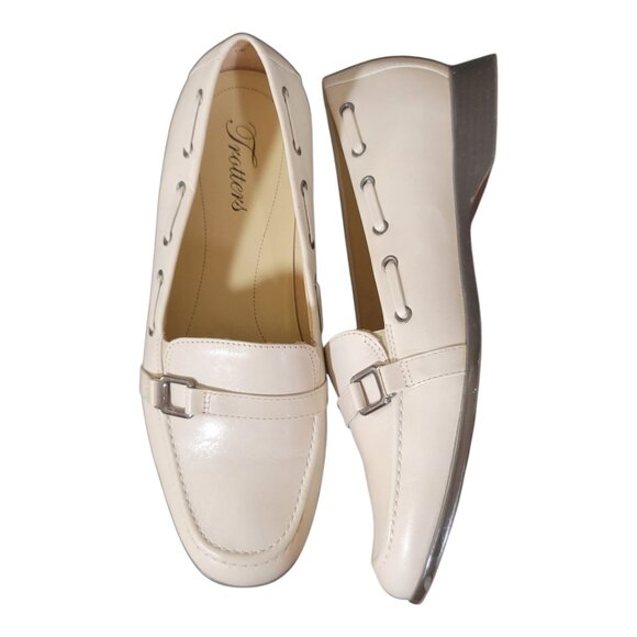 Trotters Women's Loafers Cream Leather Slip On Comfort Shoes Made in Brazil - Picture 5 of 9